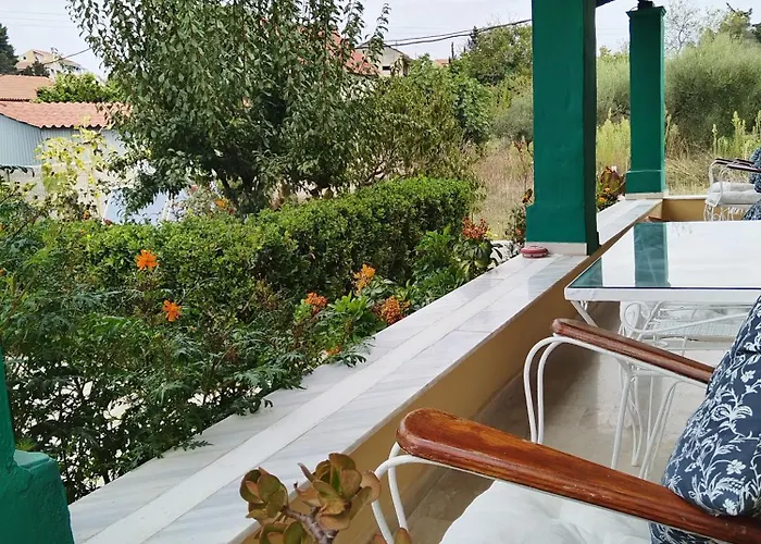 בית נופש The Pergola Cottage...feel The Local Vibes!
