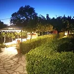 The Pergola Cottage...feel The Local Vibes! 度假居 *