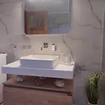 The Pergola Cottage...feel The Local Vibes! 度假居