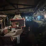The Pergola Cottage...feel The Local Vibes! *