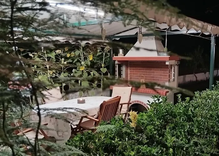 The Pergola Cottage...feel The Local Vibes! * Perivolion