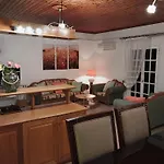 The Pergola Cottage...feel The Local Vibes! Dom wakacyjny Perivólion