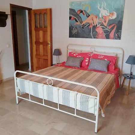 Hébergement de vacances The Pergola Cottage...feel The Local Vibes! *