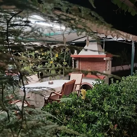 The Pergola Cottage...feel The Local Vibes! * Perivólion