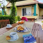 The Pergola Cottage...feel The Local Vibes! * Периволион